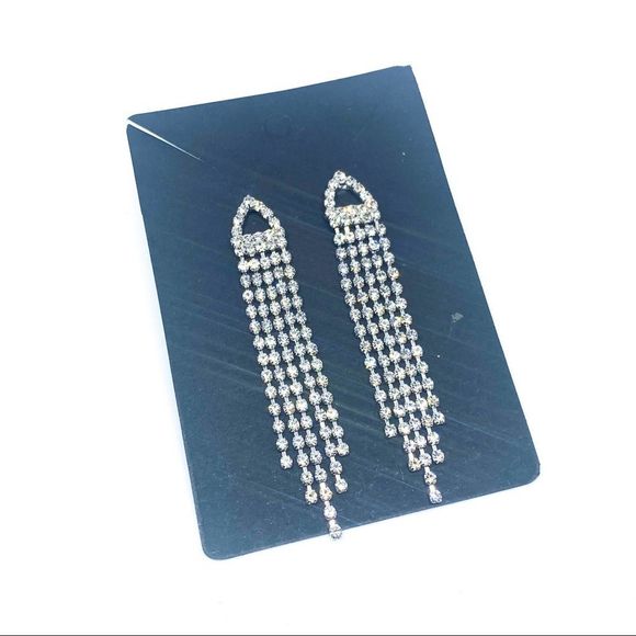 NWT Crystal Silver Chandelier Tassel Earring - Picture 2 of 7